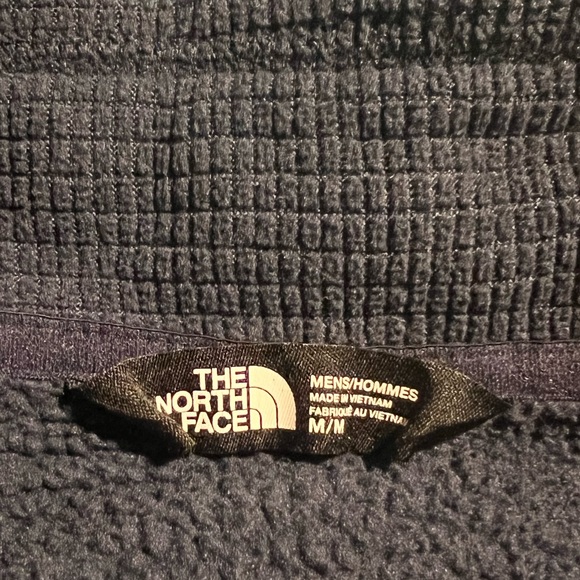 North Face Pullover - Picture 3 of 3